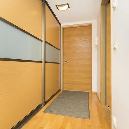Apartment Downtown - Narva Mnt Tallinn